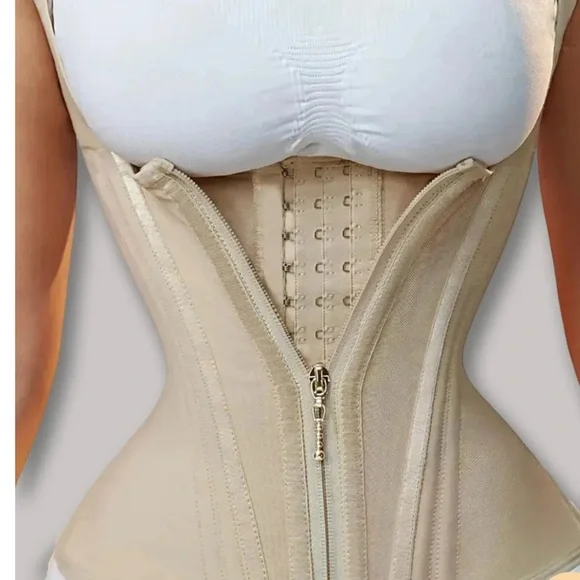 Size Xs.    Color beige.     Are like new - Picture 3 of 6